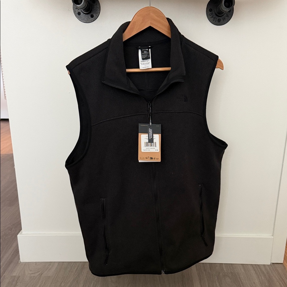 The North Face Black Fleece Vest - Full Zip Sleeveless